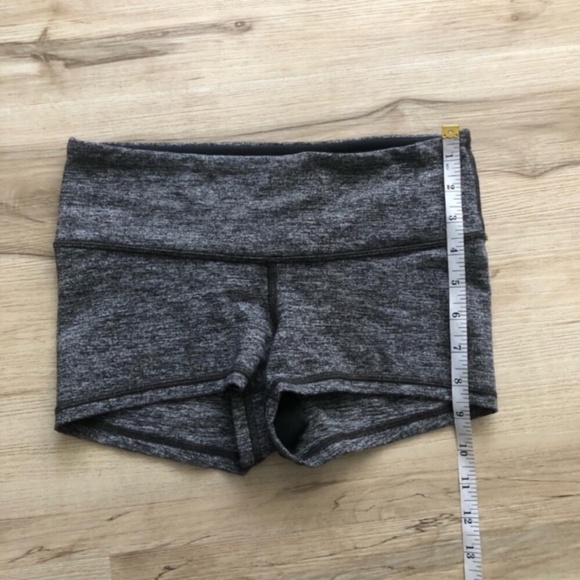 lululemon athletica Women's Charcoal Athletic Shorts - Picture 3 of 6